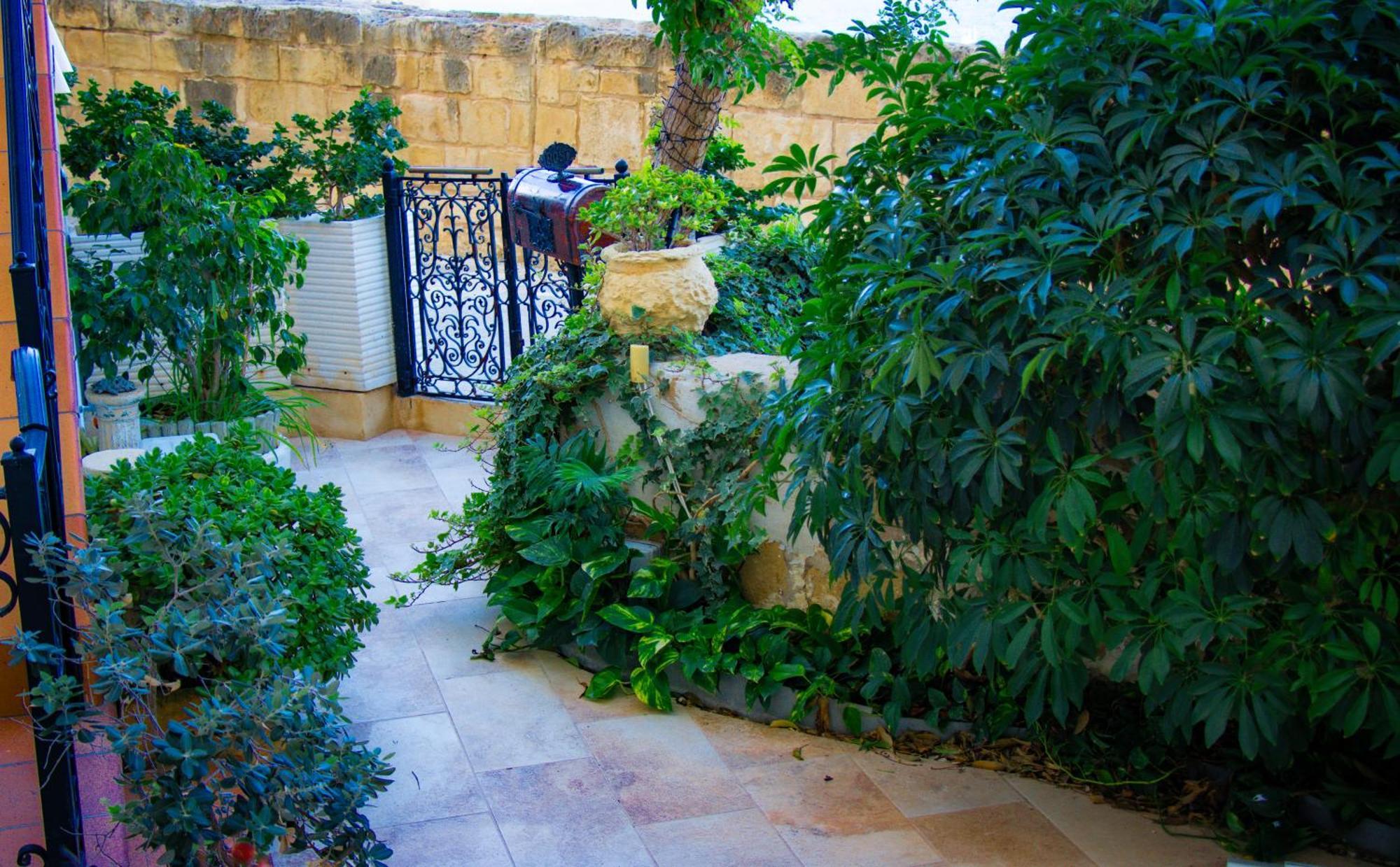 Seagull Birgu - Waterfront Home Exterior photo