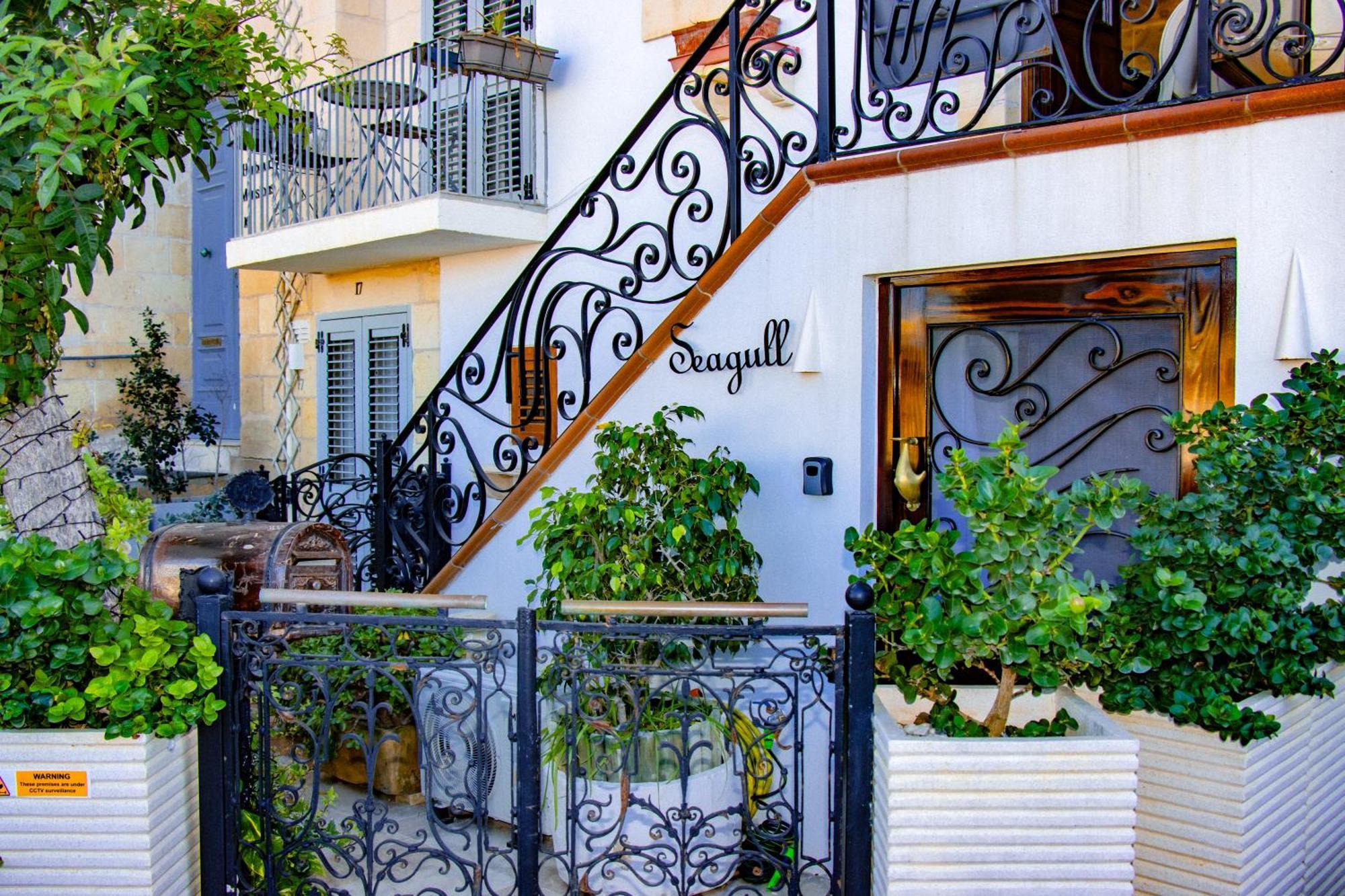Seagull Birgu - Waterfront Home Exterior photo